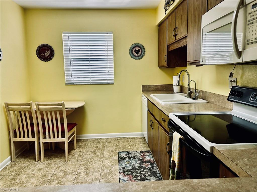 6843 Bogey Dr Property Photo 4