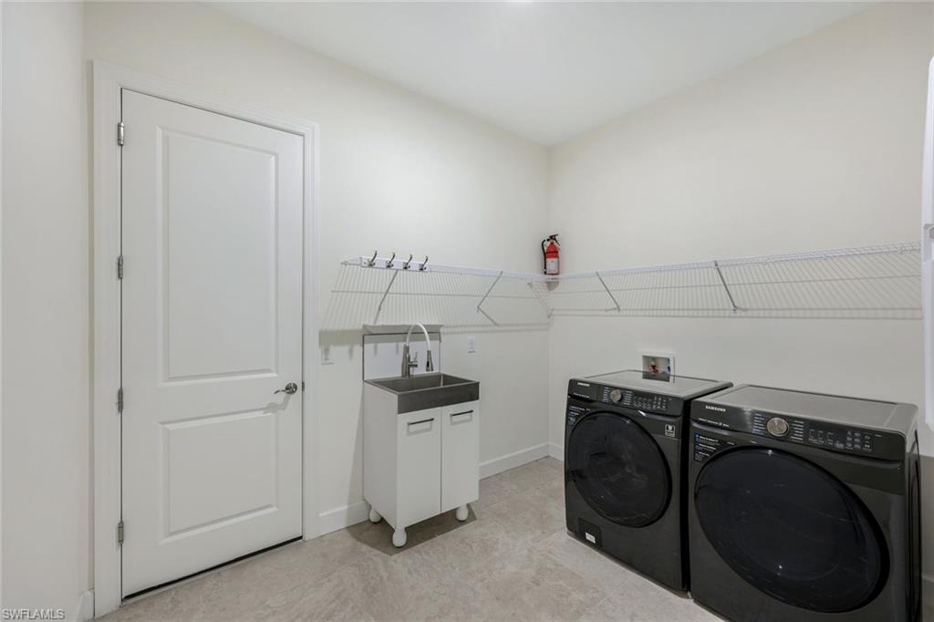 11641 Canal Grande Dr Property Photo 27