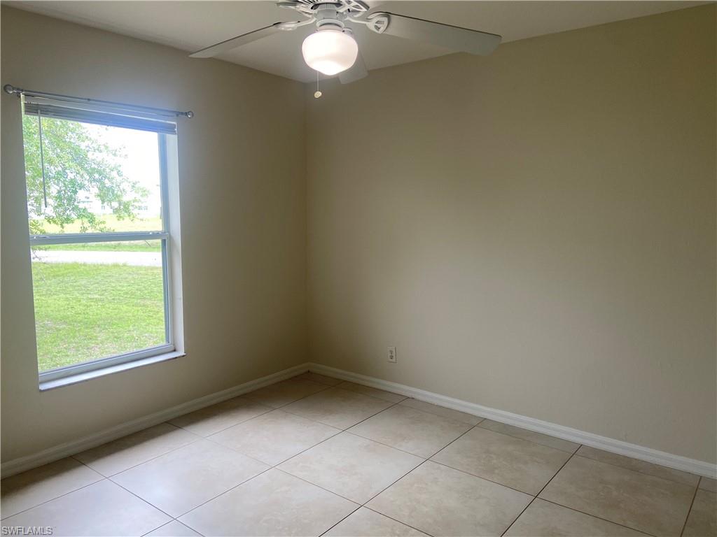 912 Durden Pkwy Property Photo 12