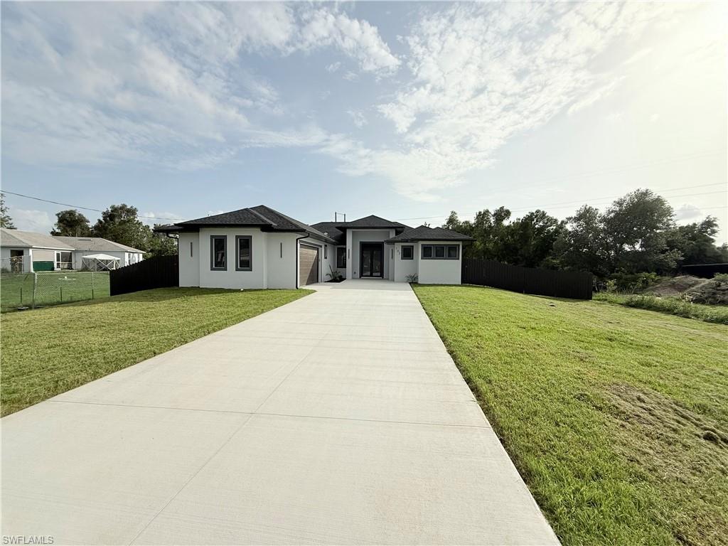 702 Zemil Ct Property Photo 3