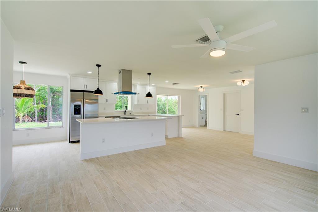 32 Fairview Blvd Property Photo 12