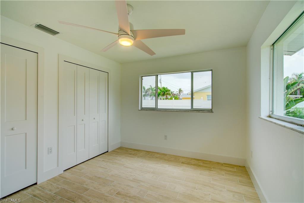 32 Fairview Blvd Property Photo 20
