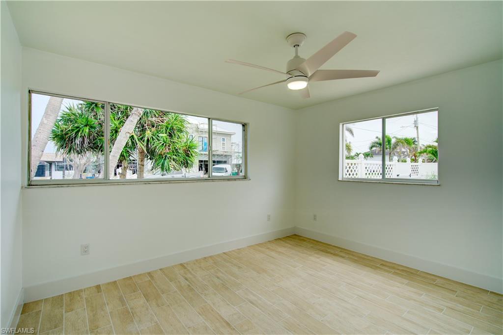 32 Fairview Blvd Property Photo 23