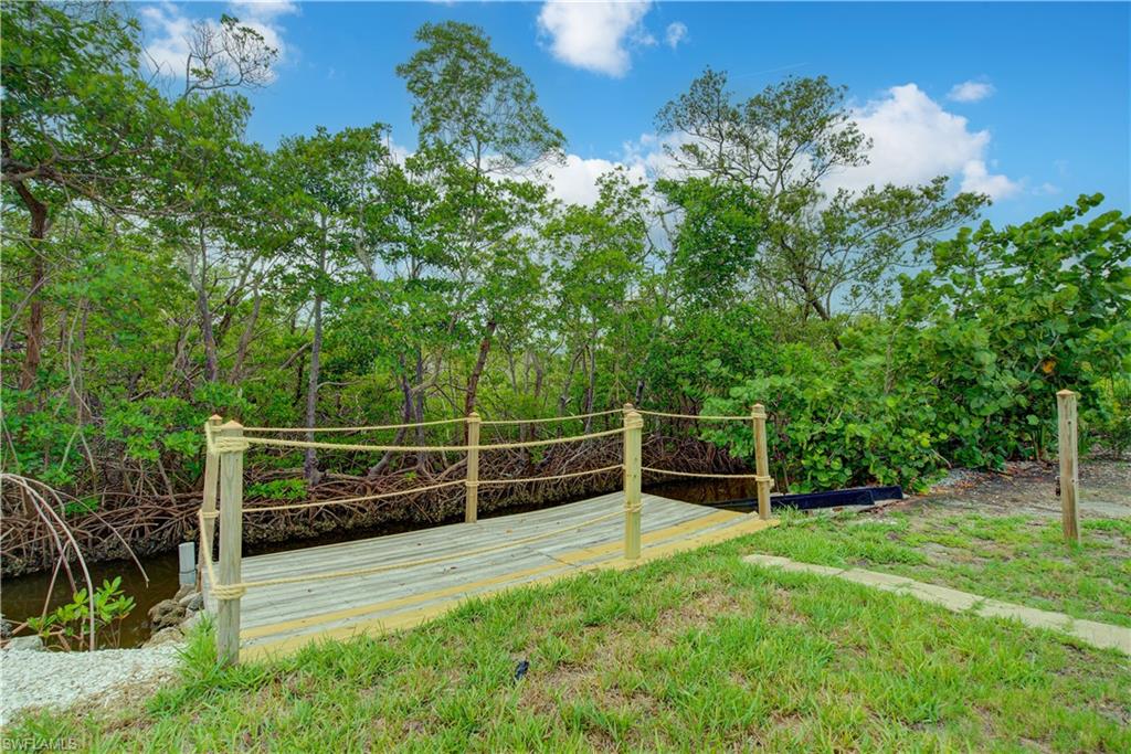 32 Fairview Blvd Property Photo 38