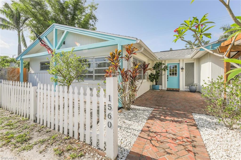 1560 Maravilla Ave Property Photo 1
