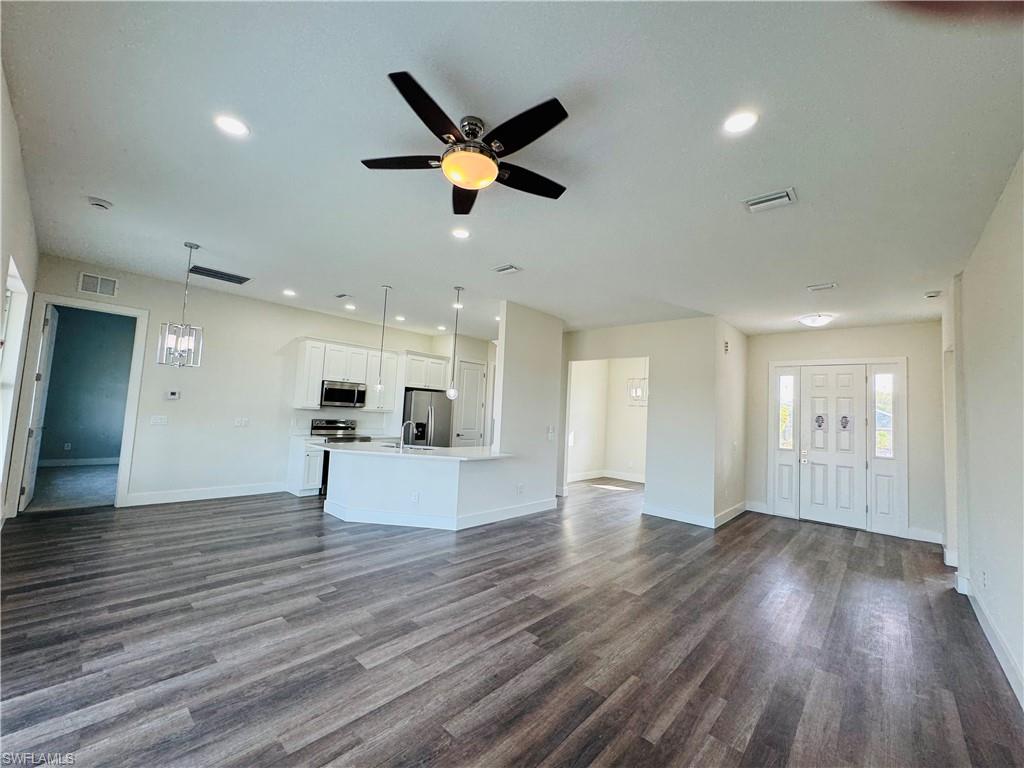 1062 Jay Ct Property Photo 6