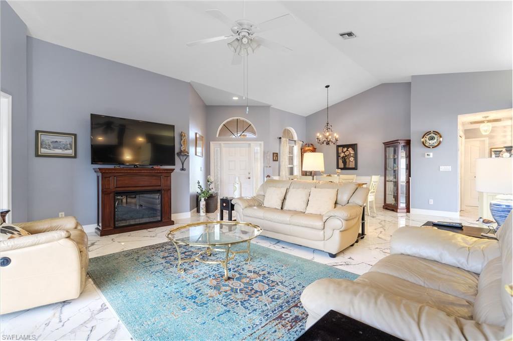 3760 Gloxinia Dr Property Photo 9