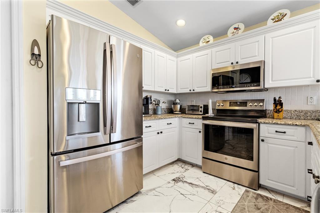 3760 Gloxinia Dr Property Photo 16