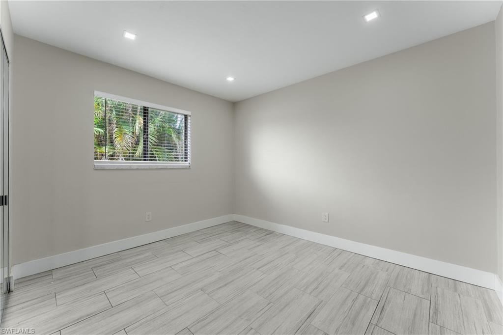 105 Ne 9th Pl Property Photo 14