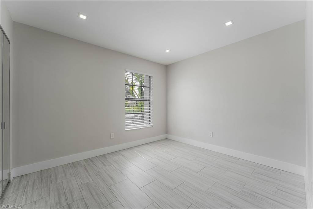 105 Ne 9th Pl Property Photo 17