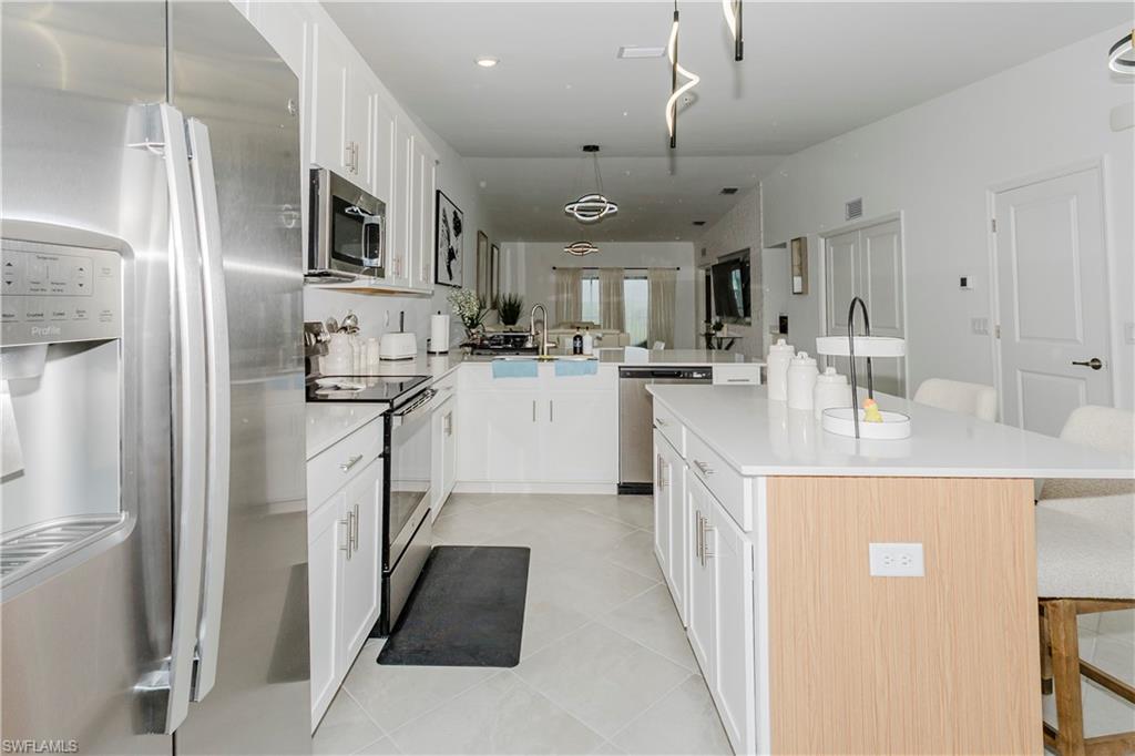 5466 Double Eagle Cir # 3425 Property Photo 2