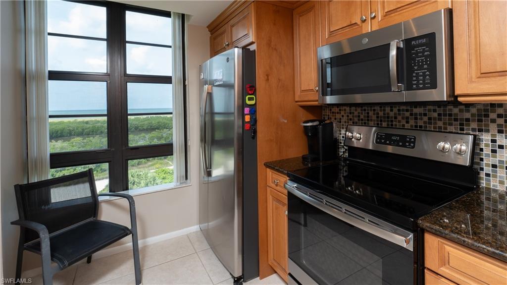 440 Seaview Ct # 611 Property Photo 11