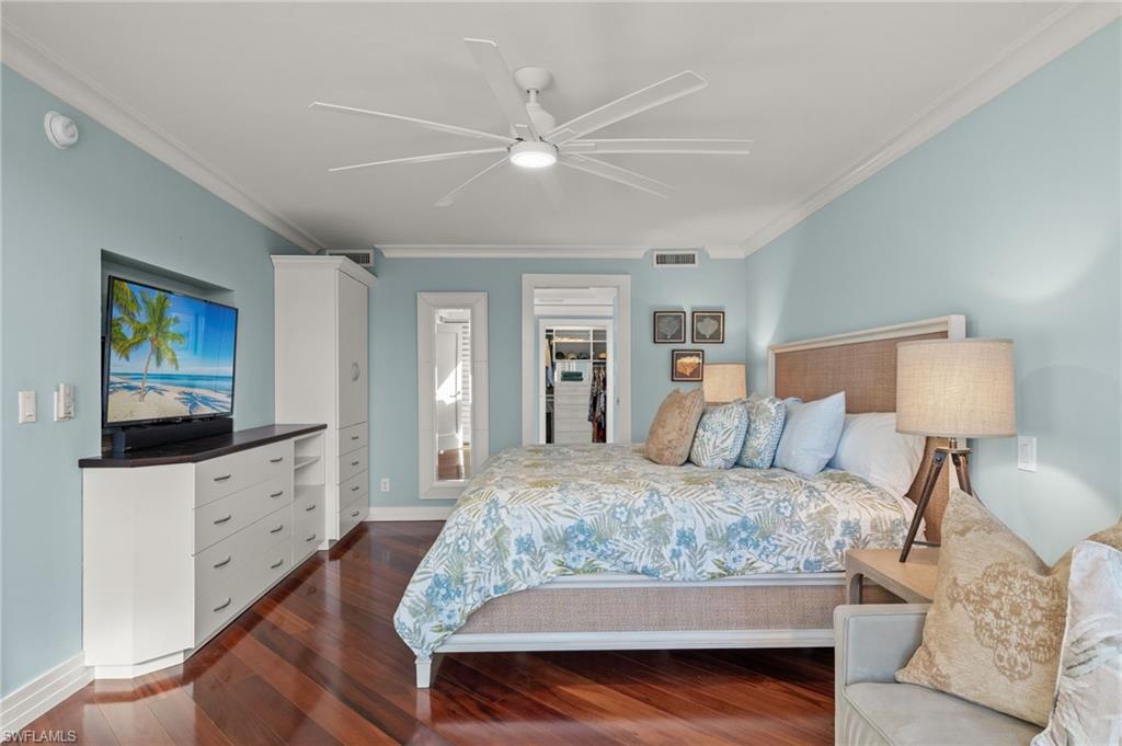 2301 Gulf Shore Blvd N # 114 Property Photo 17