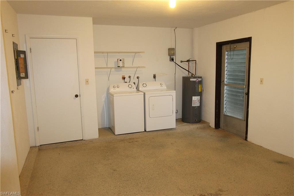 787 98th Ave N Property Photo 16
