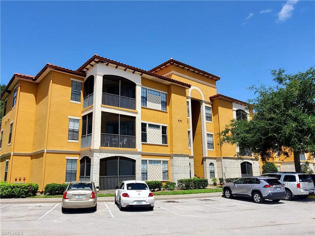 6169 Metrowest Blvd # 104 Property Photo 1