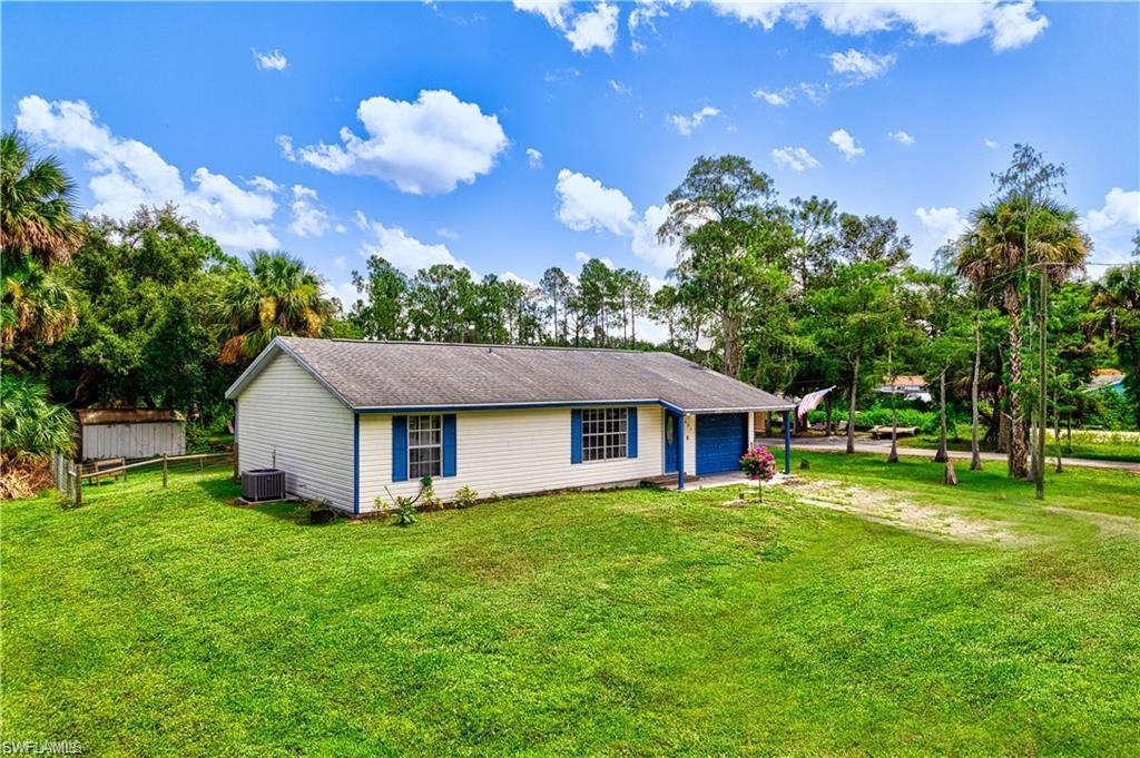 551 Golden Gate Blvd W Property Photo 1