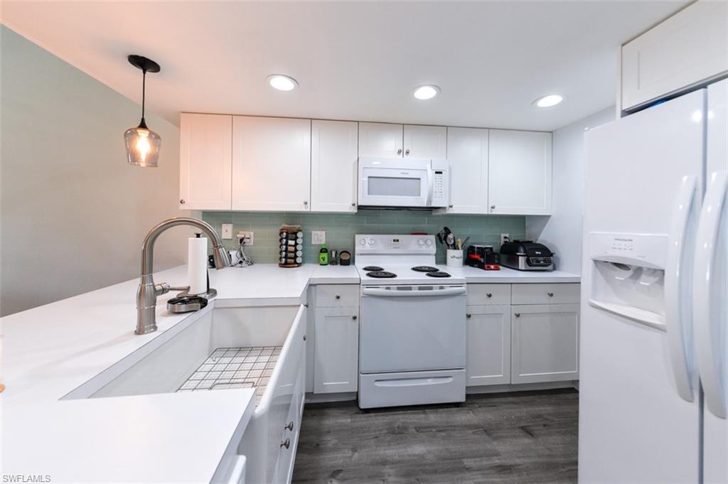 12964 Meadowood Ct Property Photo 19