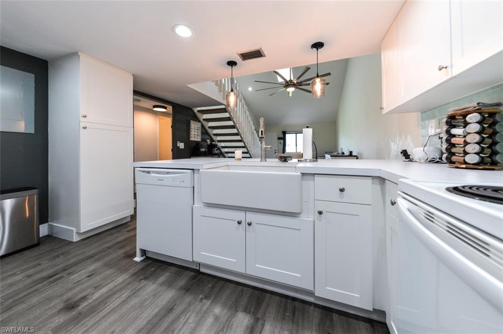 12964 Meadowood Ct Property Photo 22