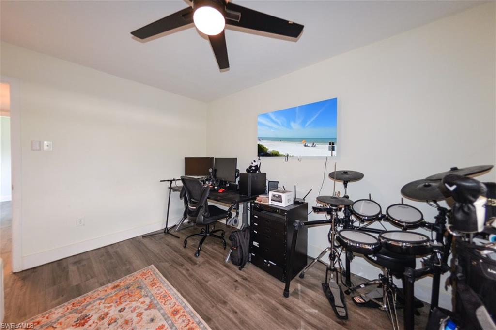 12964 Meadowood Ct Property Photo 27