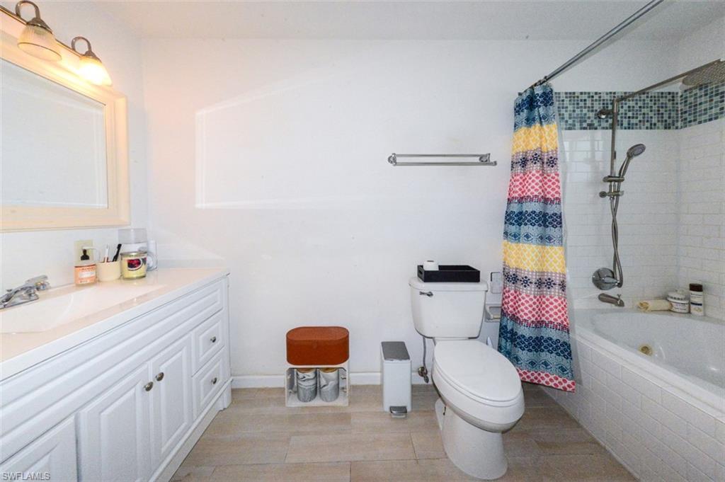 12964 Meadowood Ct Property Photo 41