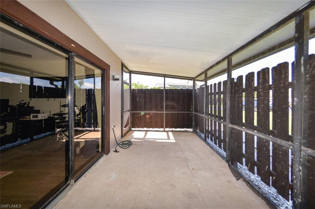 12964 Meadowood Ct Property Photo 47