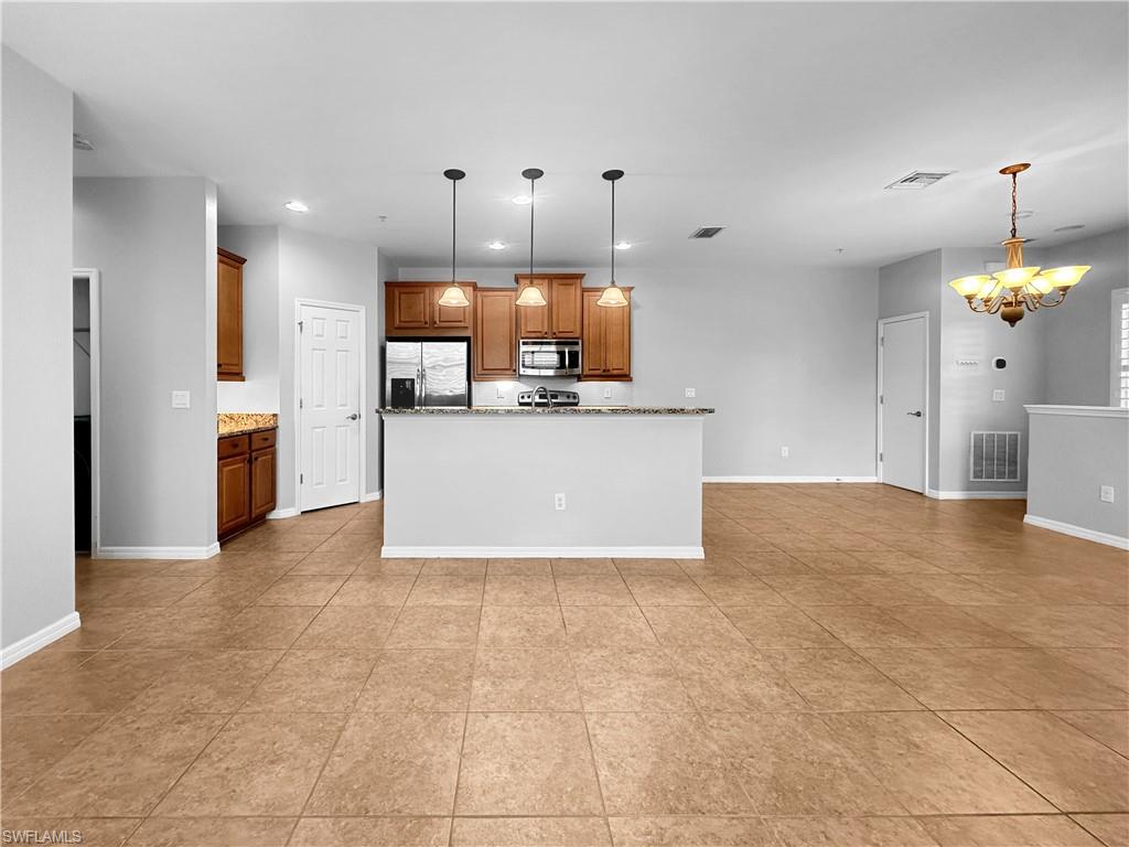 23400 Alamanda Dr # 203 Property Photo 10
