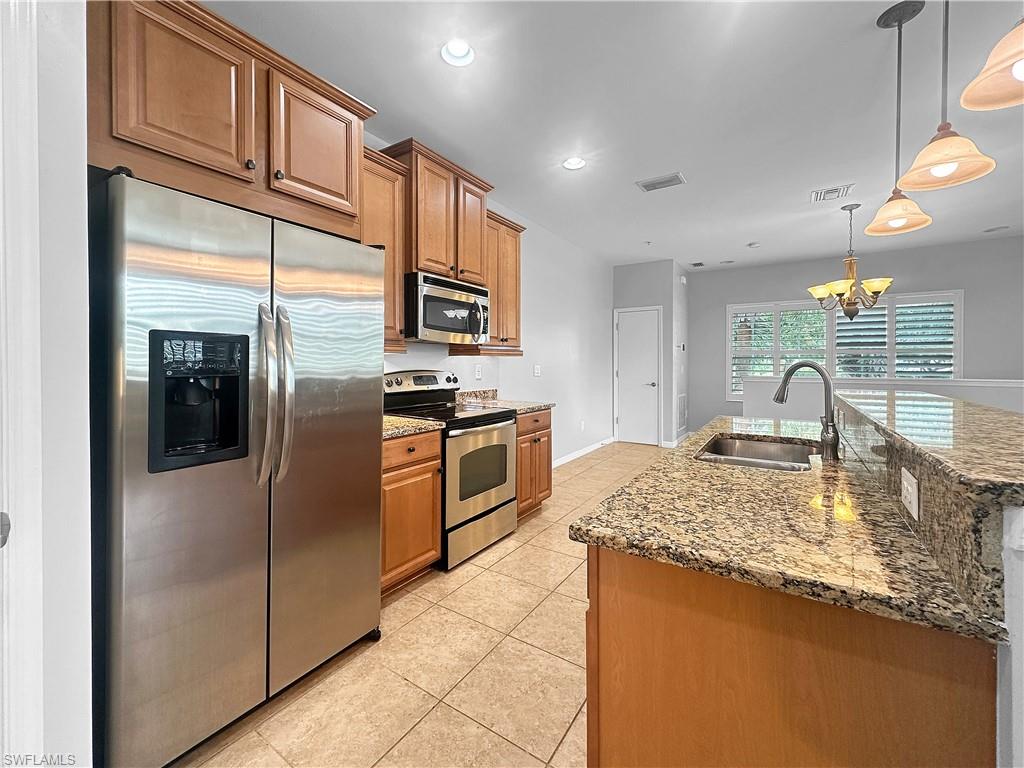 23400 Alamanda Dr # 203 Property Photo 11