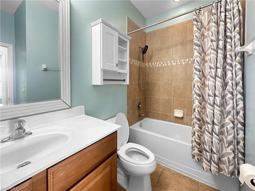 23400 Alamanda Dr # 203 Property Photo 23