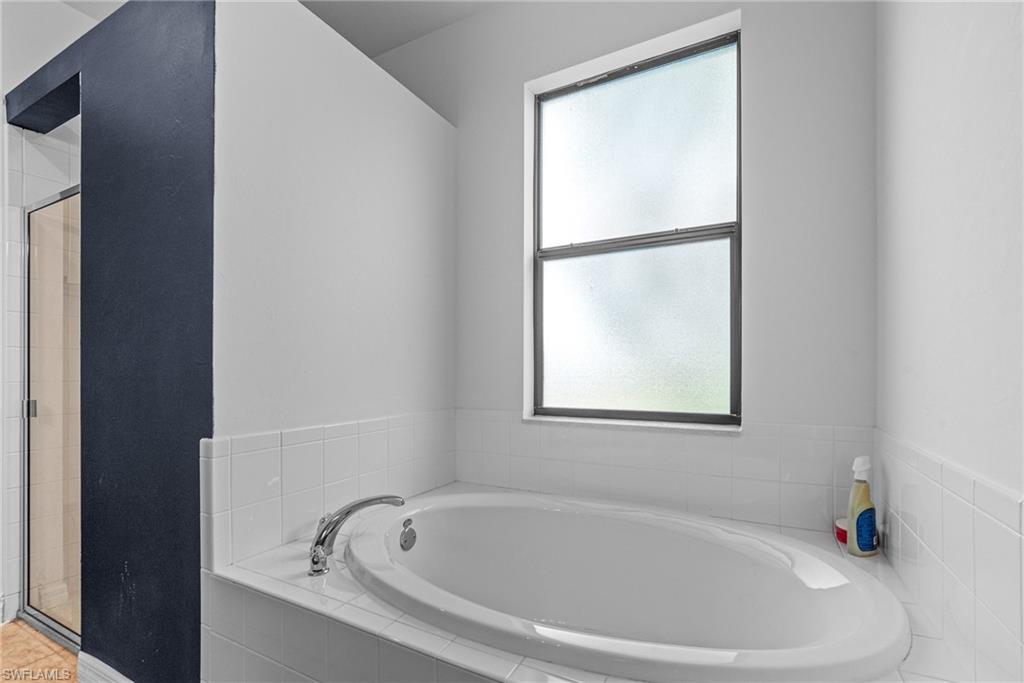 2211 Sw 12th Ln Property Photo 18