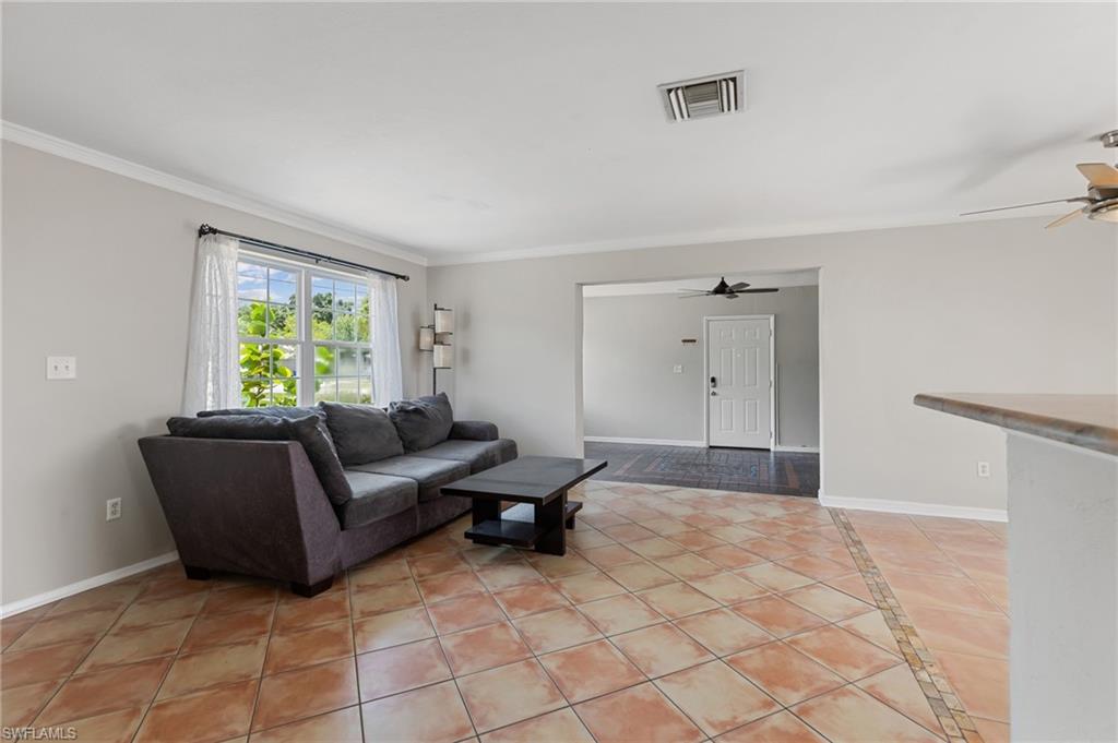3018 Sunset Rd Property Photo 4