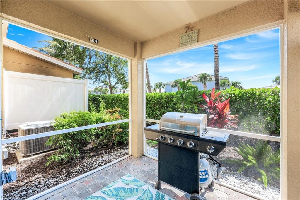 12101 Mahogany Cove St Property Photo 23