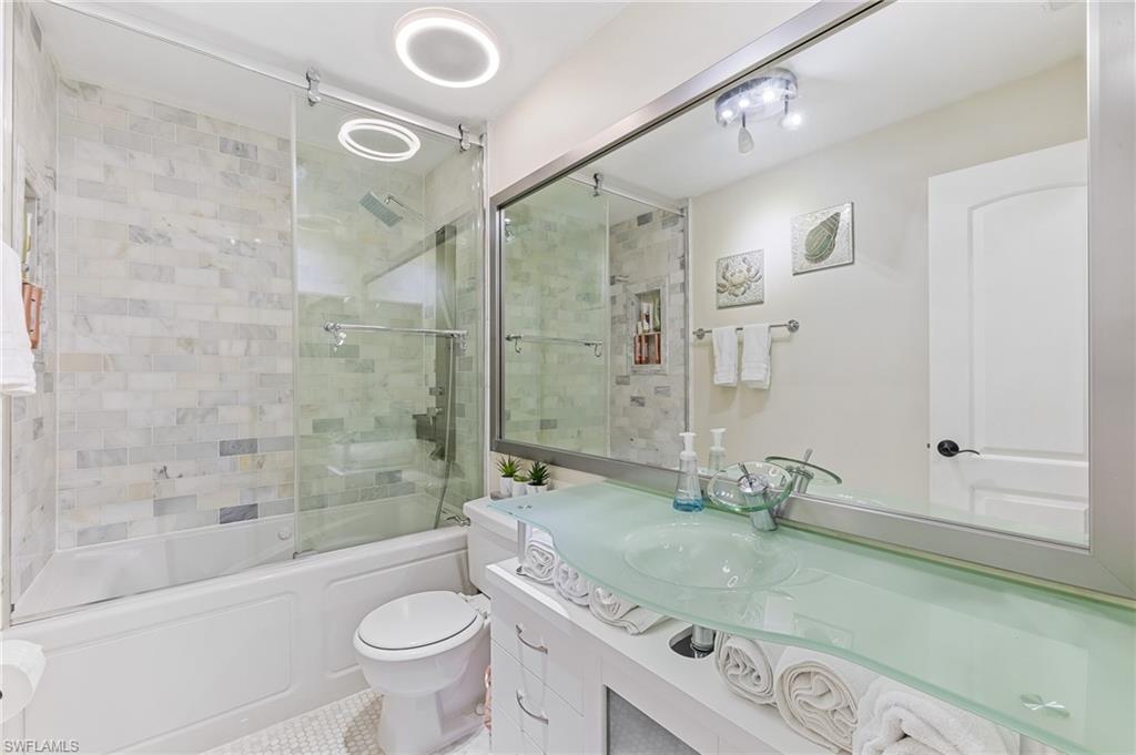4220 Looking Glass Ln # 4304 Property Photo 10