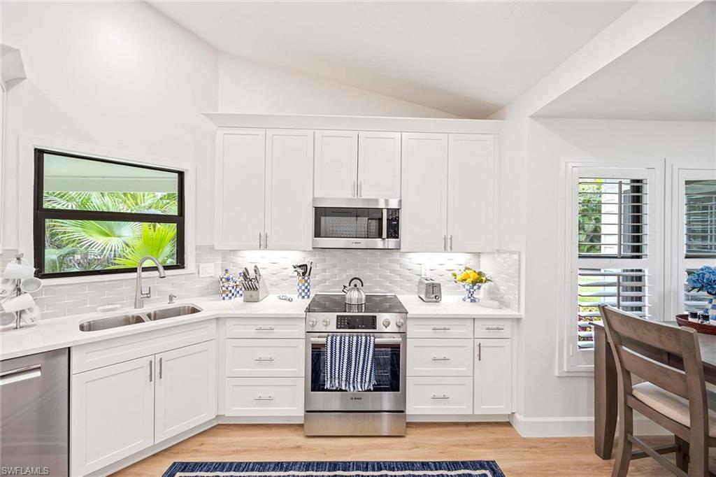 571 Park Shore Dr # G6 Property Photo 14