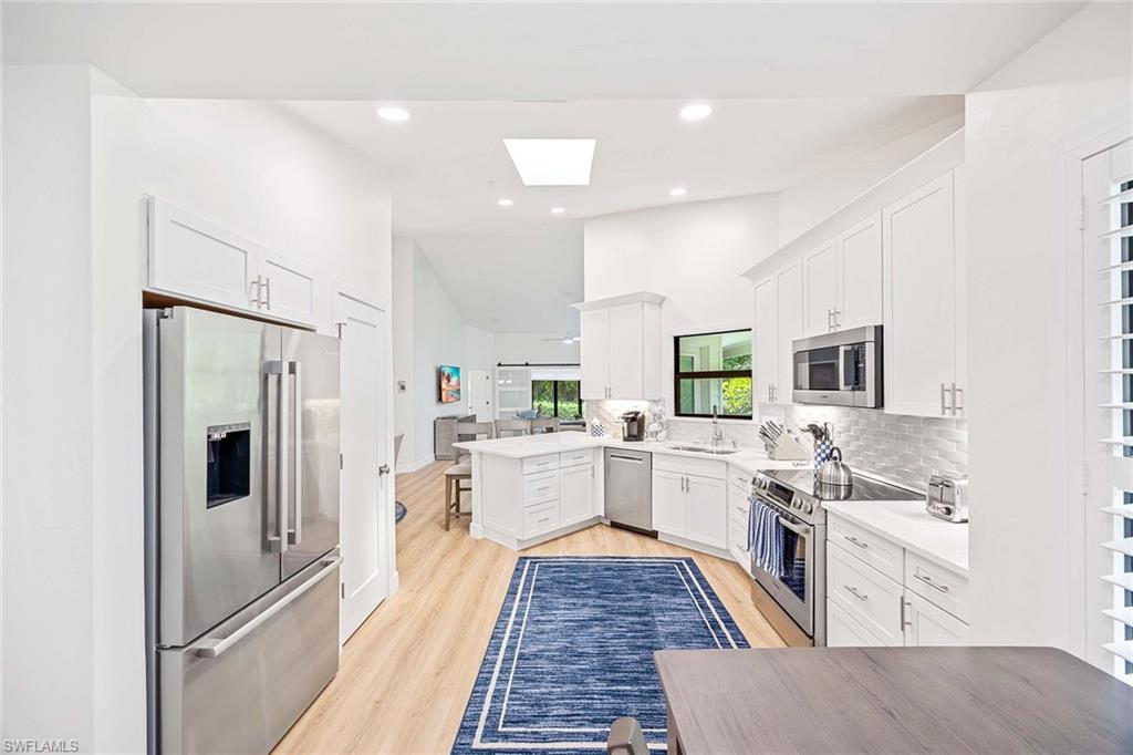 571 Park Shore Dr # G6 Property Photo 16