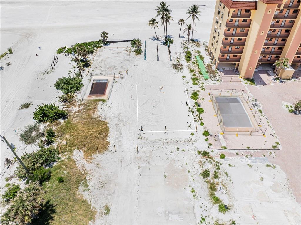 612 Estero Blvd Property Photo 14