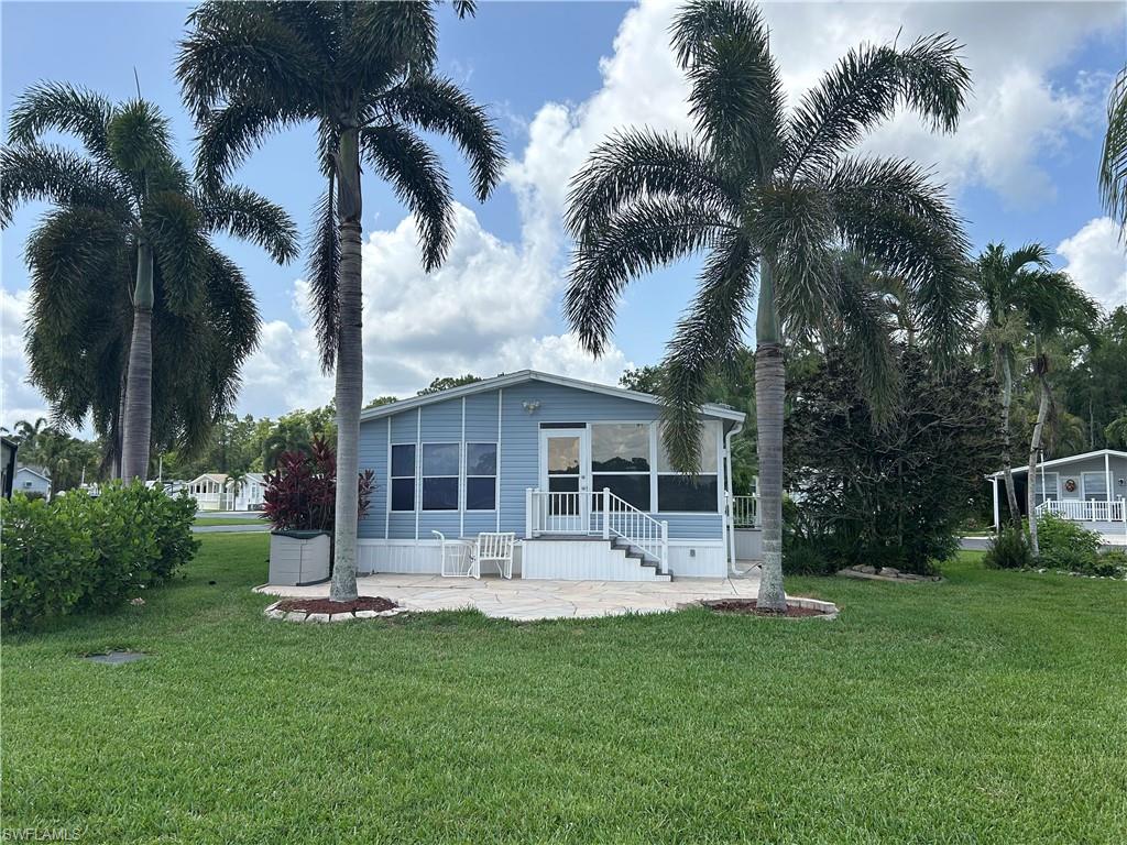 3027 Crystal Lake Dr Property Photo 4