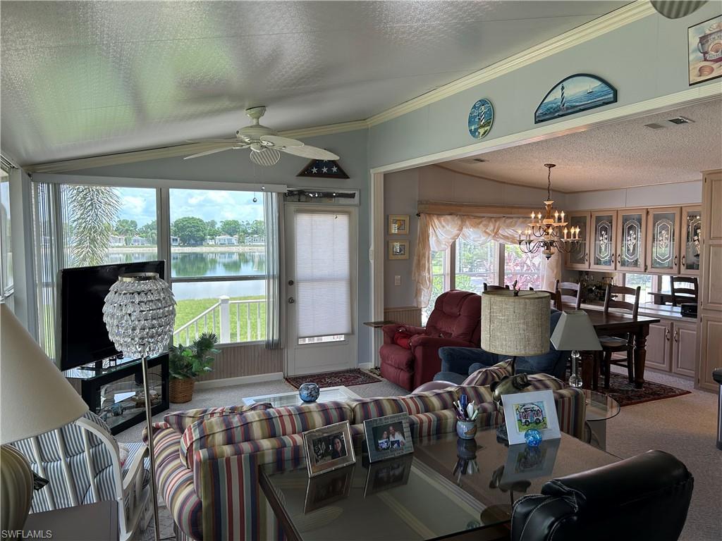3027 Crystal Lake Dr Property Photo 7