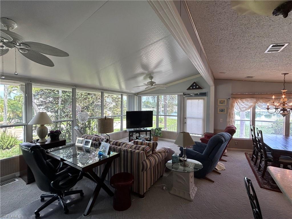 3027 Crystal Lake Dr Property Photo 10