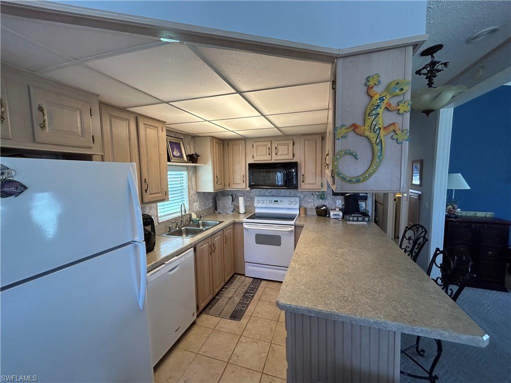 3027 Crystal Lake Dr Property Photo 13