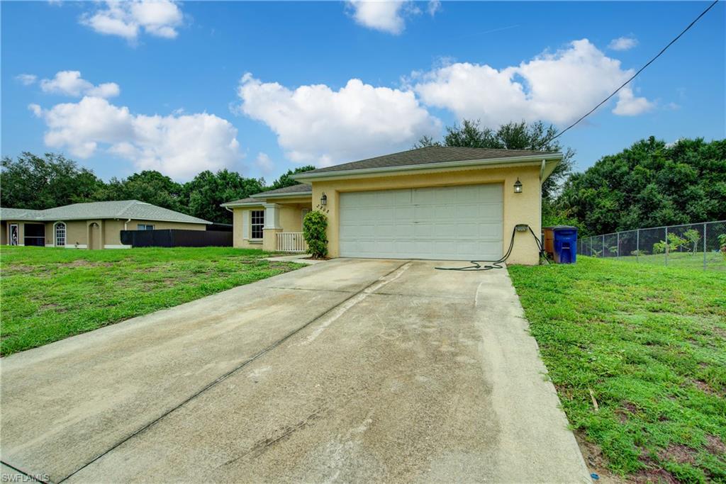 2808 51st St W Property Photo 1