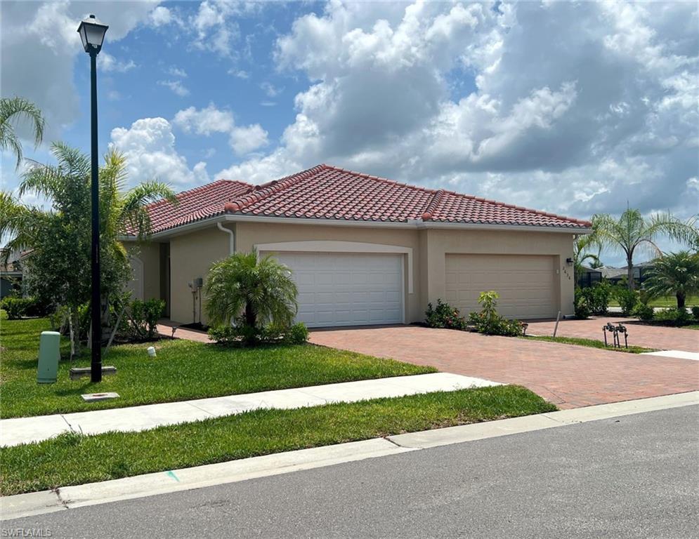 2640 Vine Ave Property Photo 1