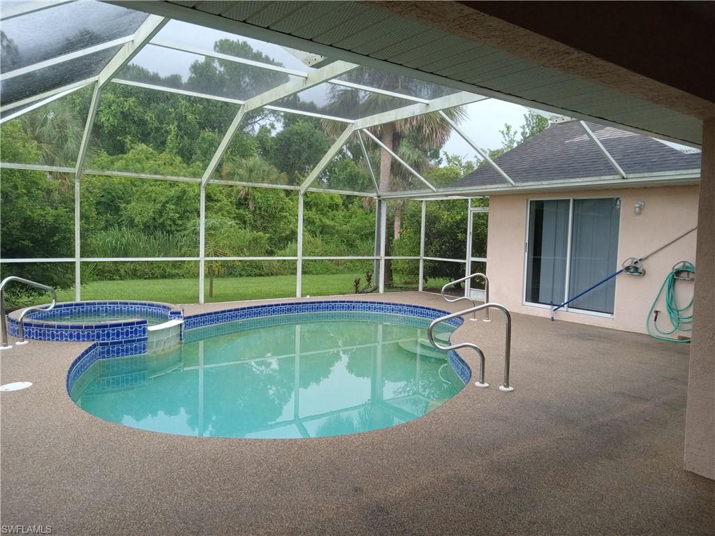833 Sentinela Blvd Property Photo 4