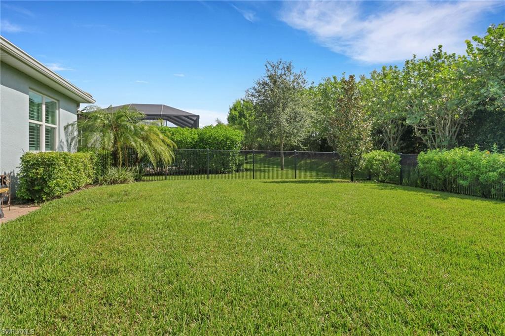14594 Tropical Dr Property Photo 7