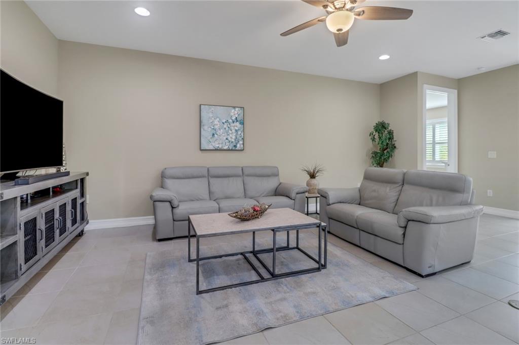 14594 Tropical Dr Property Photo 11