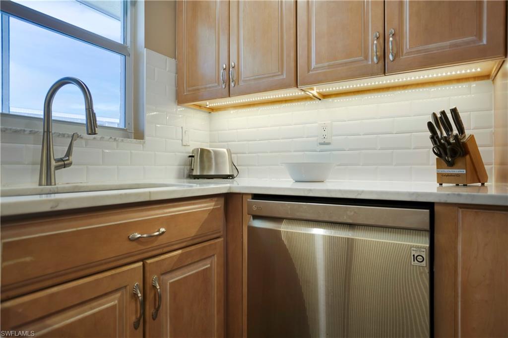 25750 Hickory Blvd # 352 Property Photo 14