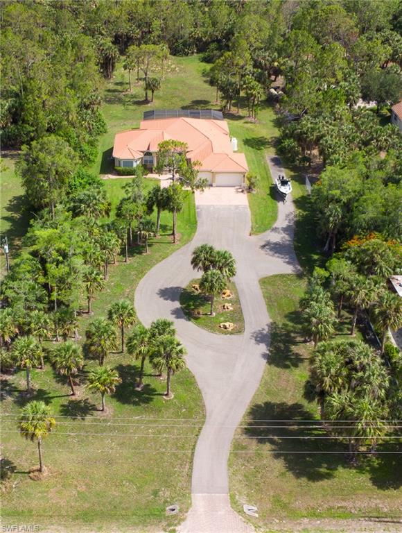 1640 Golden Gate Blvd W Property Photo 3