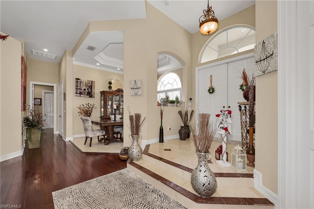 1640 Golden Gate Blvd W Property Photo 8