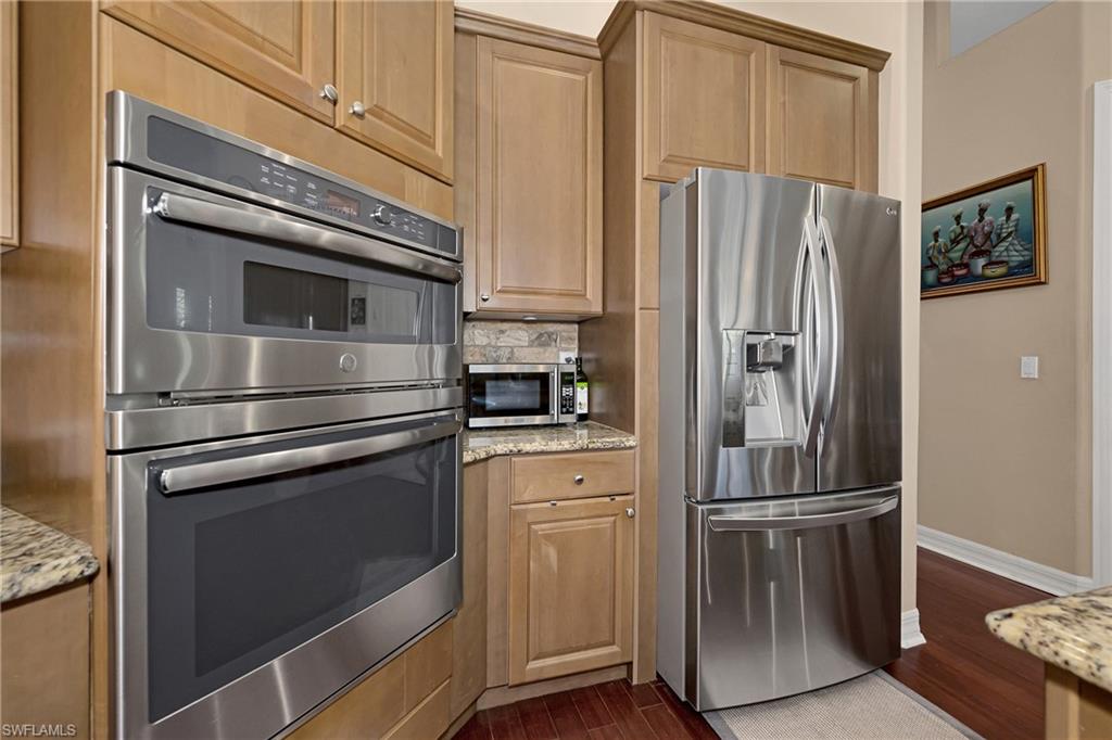 1640 Golden Gate Blvd W Property Photo 23