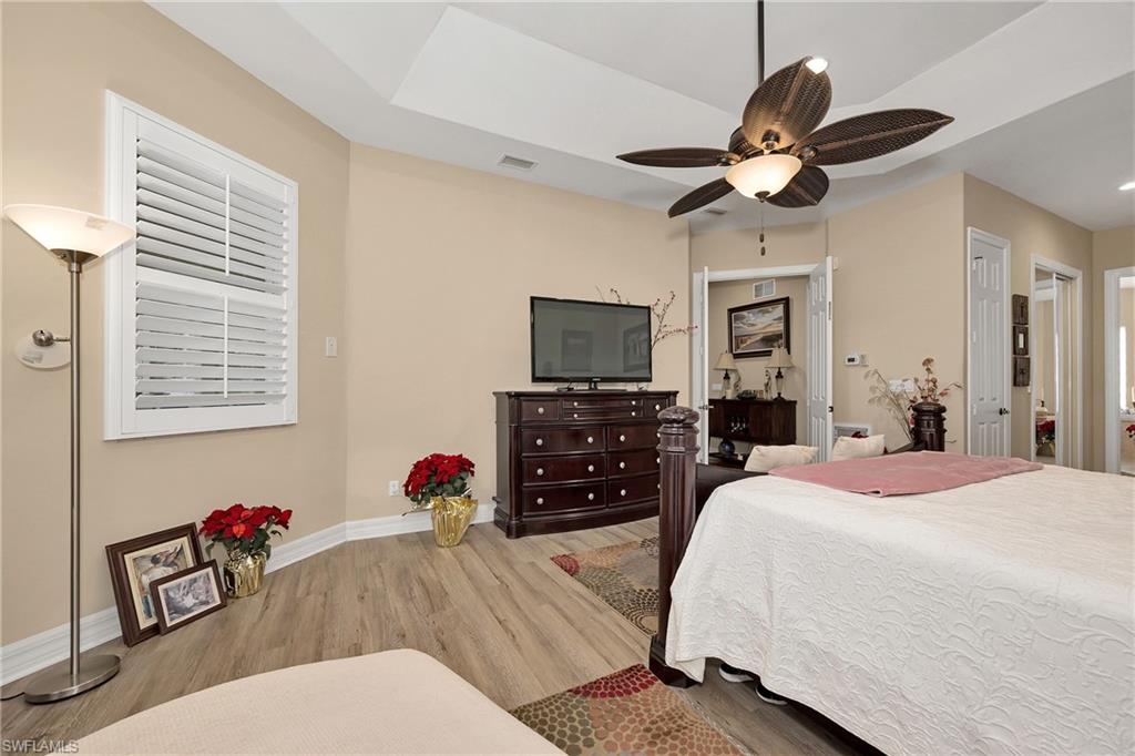 1640 Golden Gate Blvd W Property Photo 25