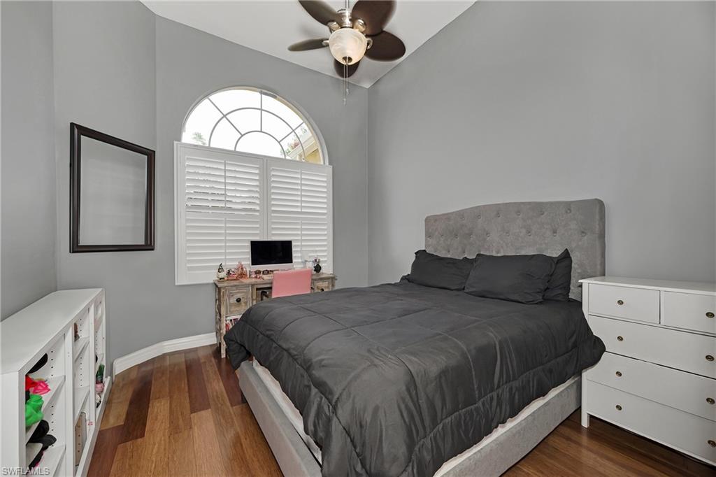 1640 Golden Gate Blvd W Property Photo 34